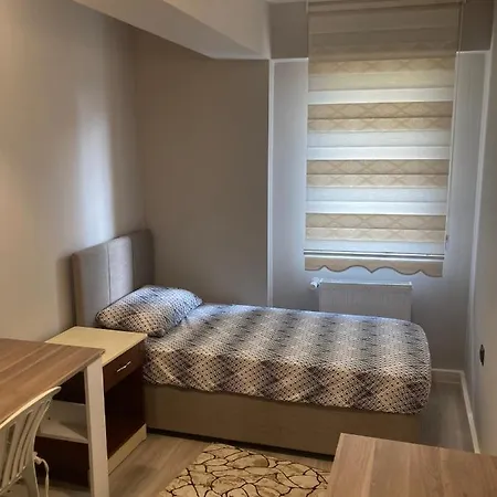 Apartamento Centrally Located Flat With Balcony In Çanakkale